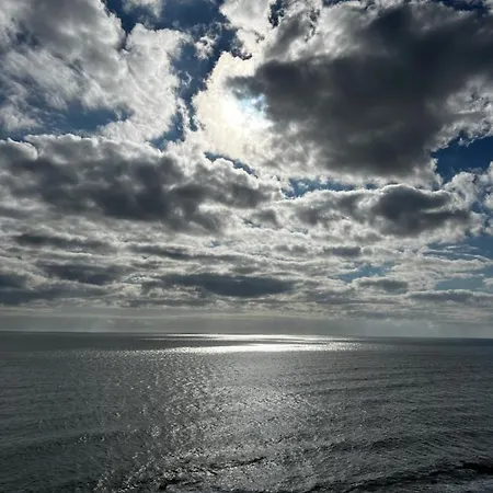 Sky & Sea * غولدن ساندز