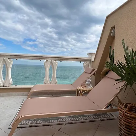 Sky & Sea Apartamento *